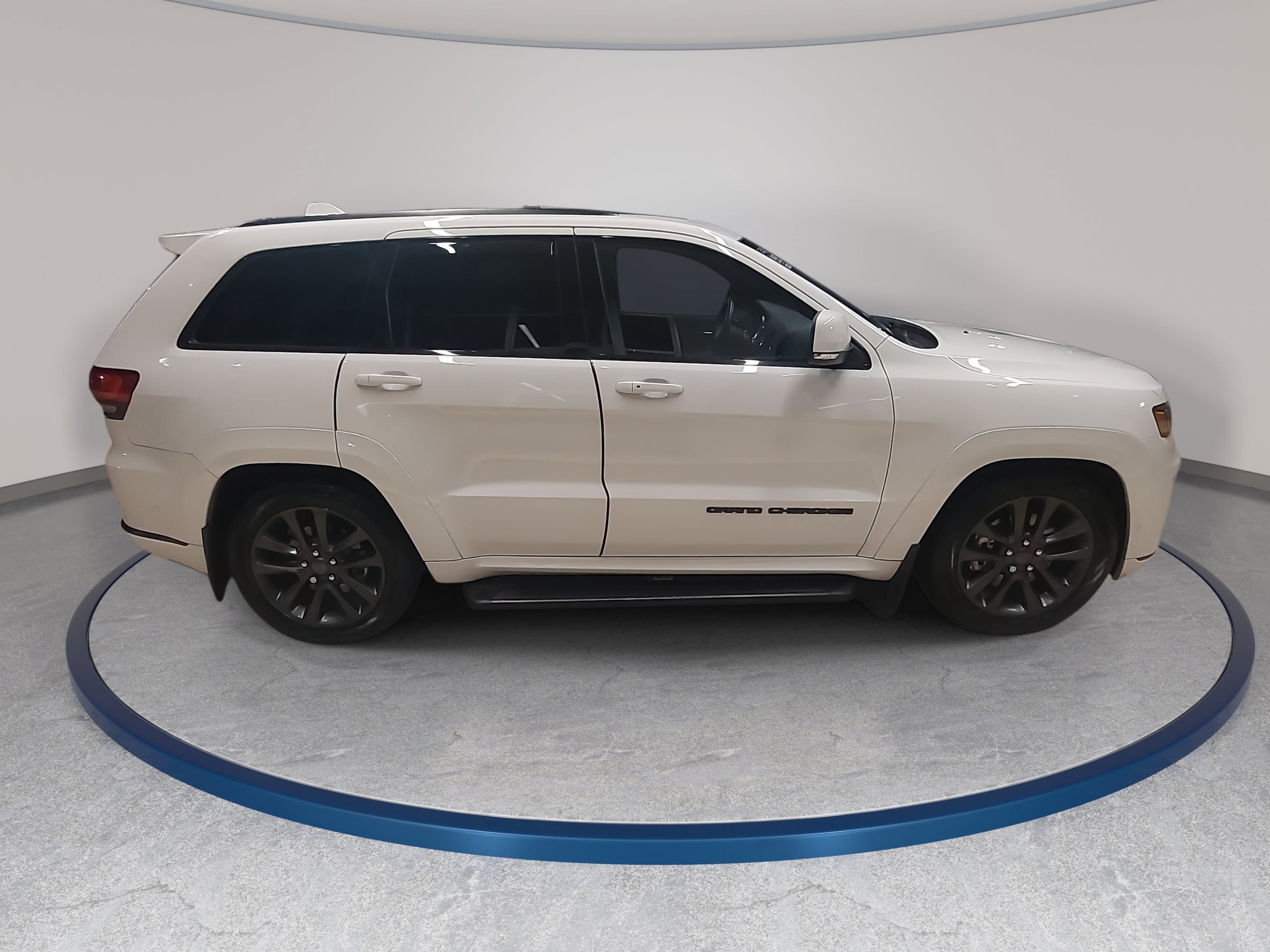 Used 2019 Jeep Grand Cherokee Overland SUV