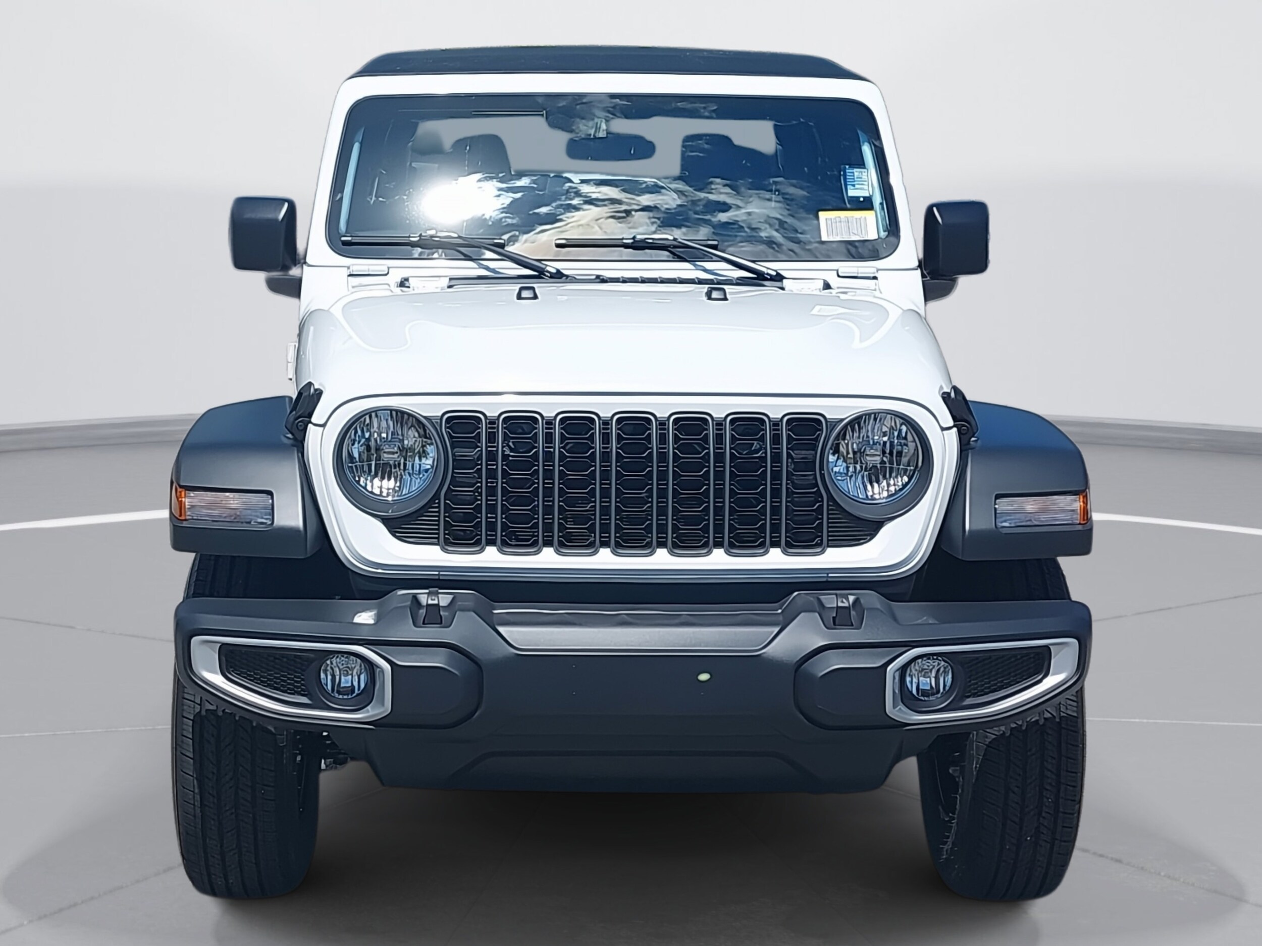 2025 Jeep Gladiator Sport photo 2