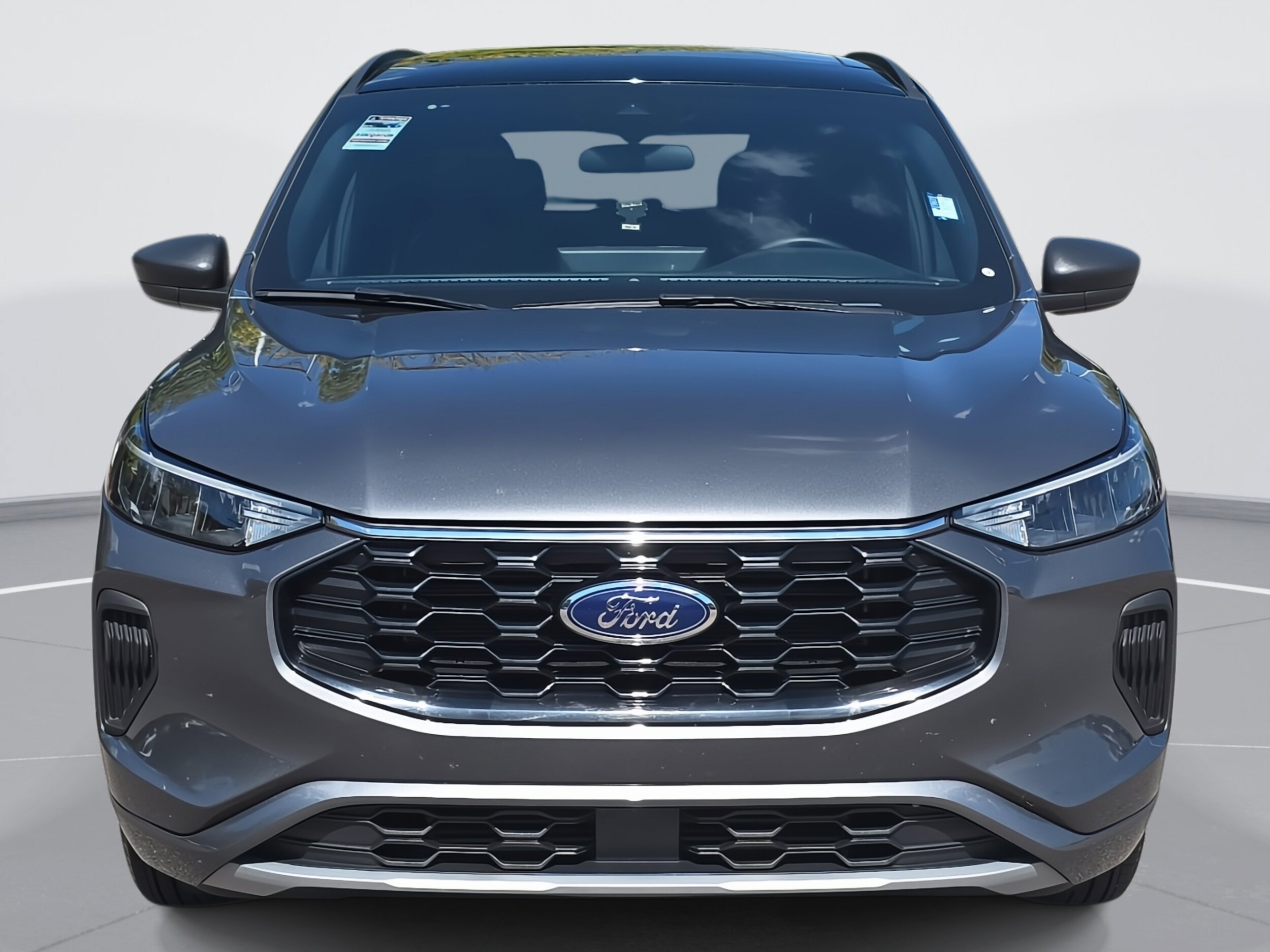 2024 Ford Escape ST-Line photo 2