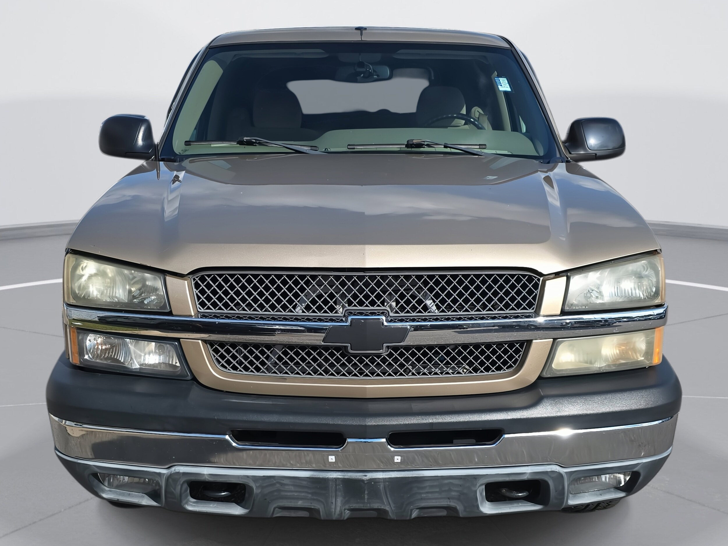 2004 Chevrolet Silverado 1500 LS photo 2
