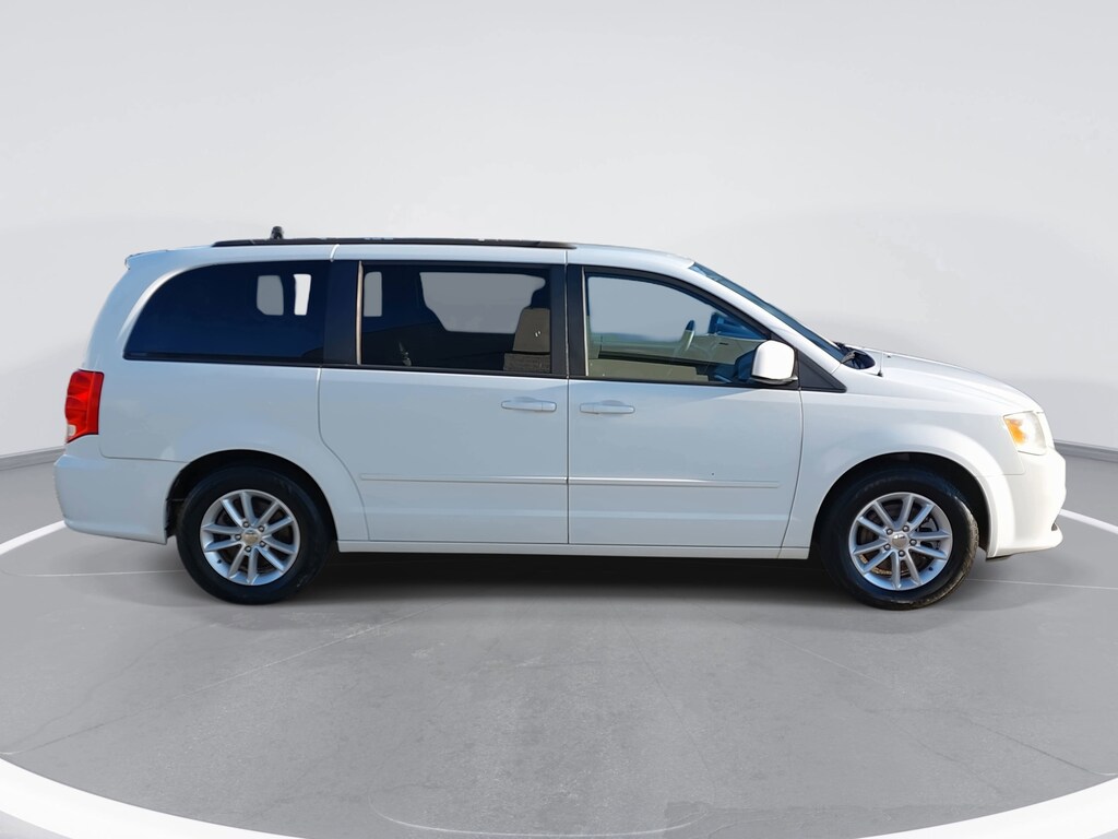 Used 2014 Dodge Grand Caravan SXT Van