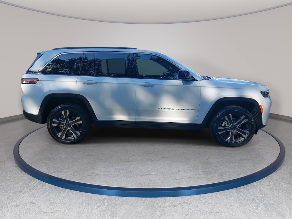 New 2027 Jeep Grand Cherokee Limited Sport Utility