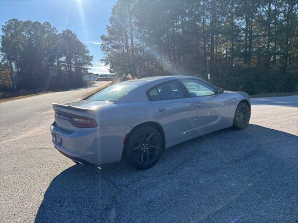 Used 2022 Dodge Charger SXT Sedan