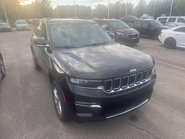2022 Jeep Grand Cherokee Limited photo 4