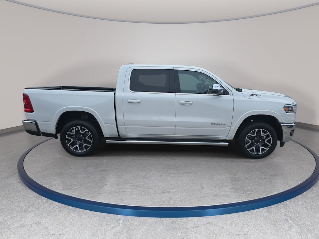 New 2026 Ram 1500 LARAMIE CREW CAB 4X4 5'7 BOX Pickup