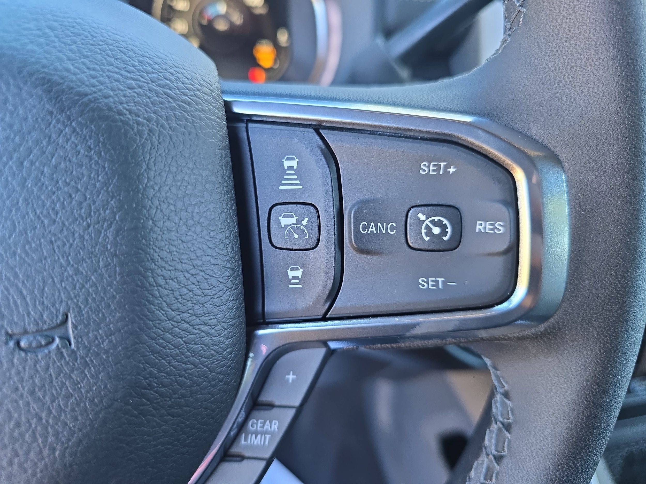 2026 RAM 2500 Laramie - Photo 20