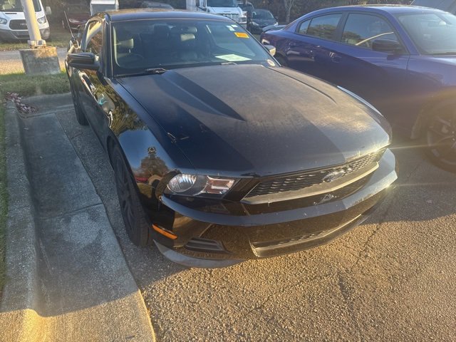 2011 Ford Mustang V6 photo 4