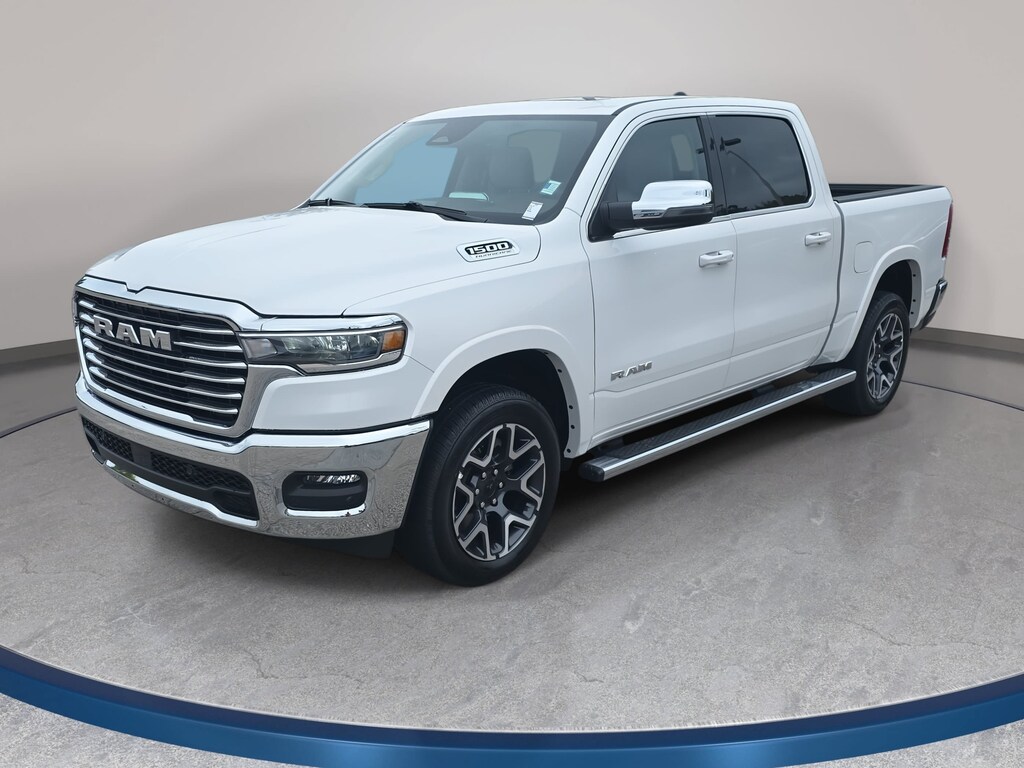 New 2026 Ram 1500 LARAMIE CREW CAB 4X4 5'7 BOX Pickup