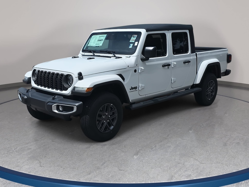 New 2026 Jeep Gladiator SPORT S 4X4 Pickup