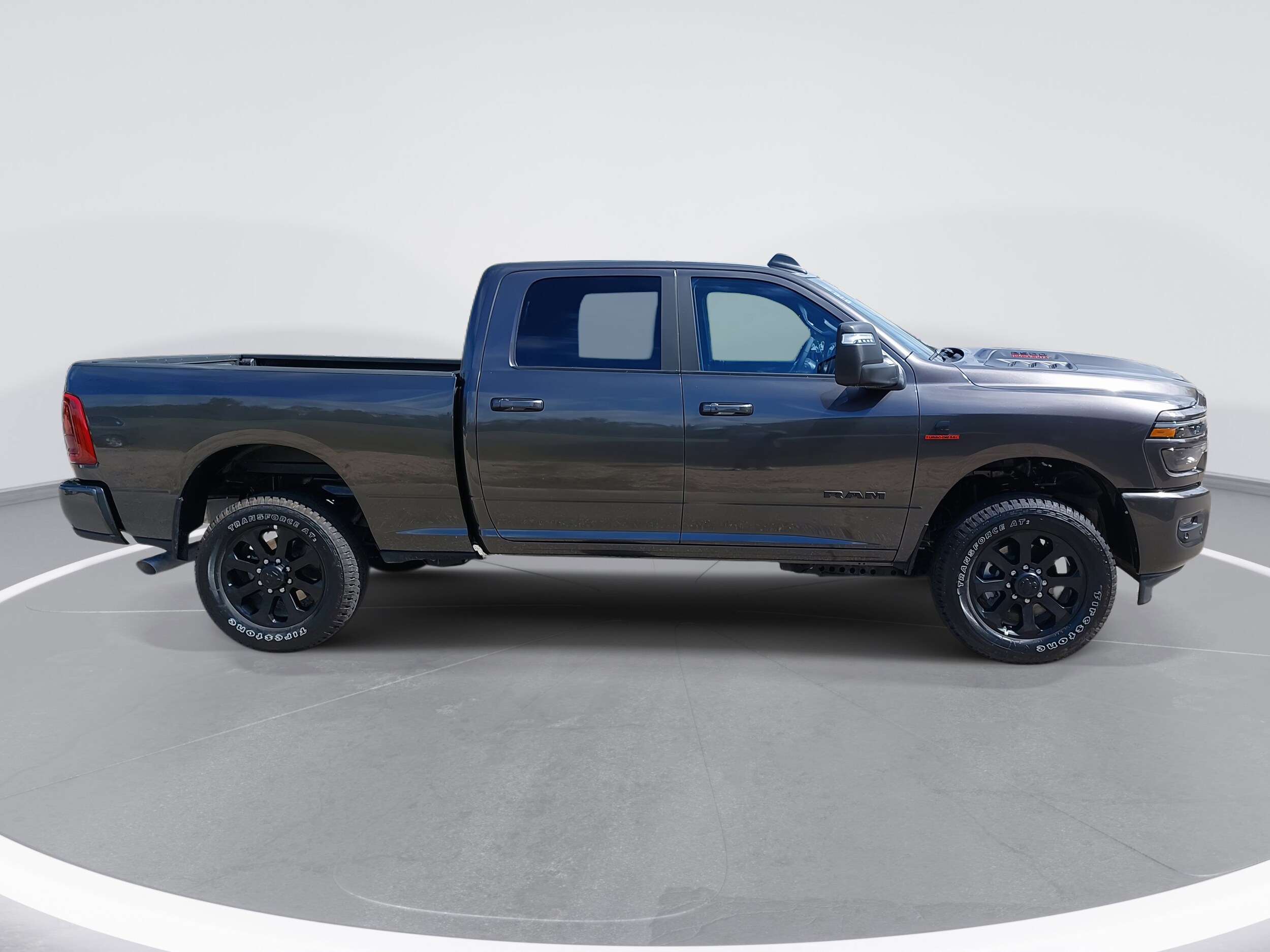 2026 Ram 2500 Laramie photo 4