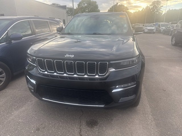 2022 Jeep Grand Cherokee Limited photo 2