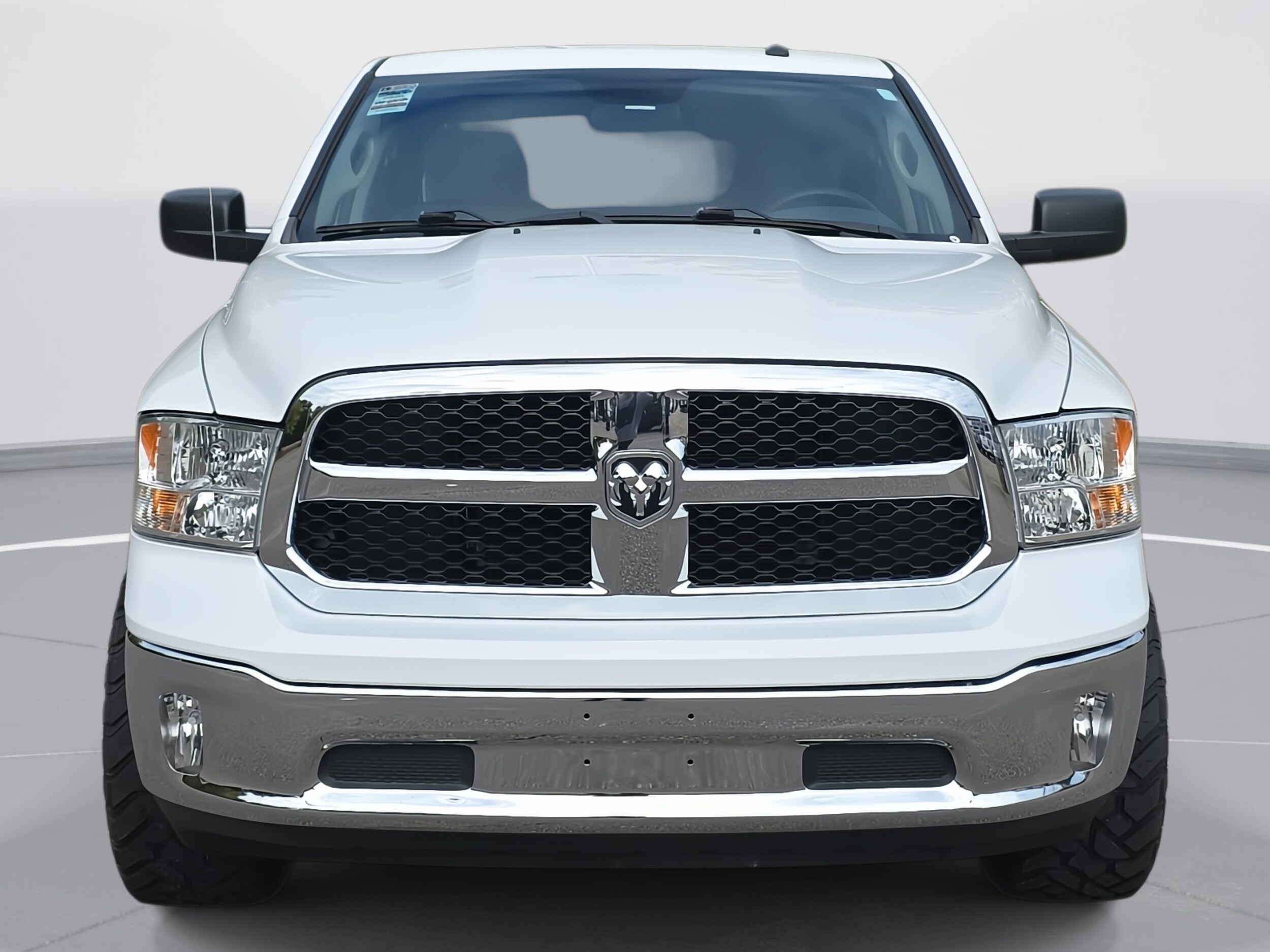 2019 Ram 1500 Classic Tradesman photo 2