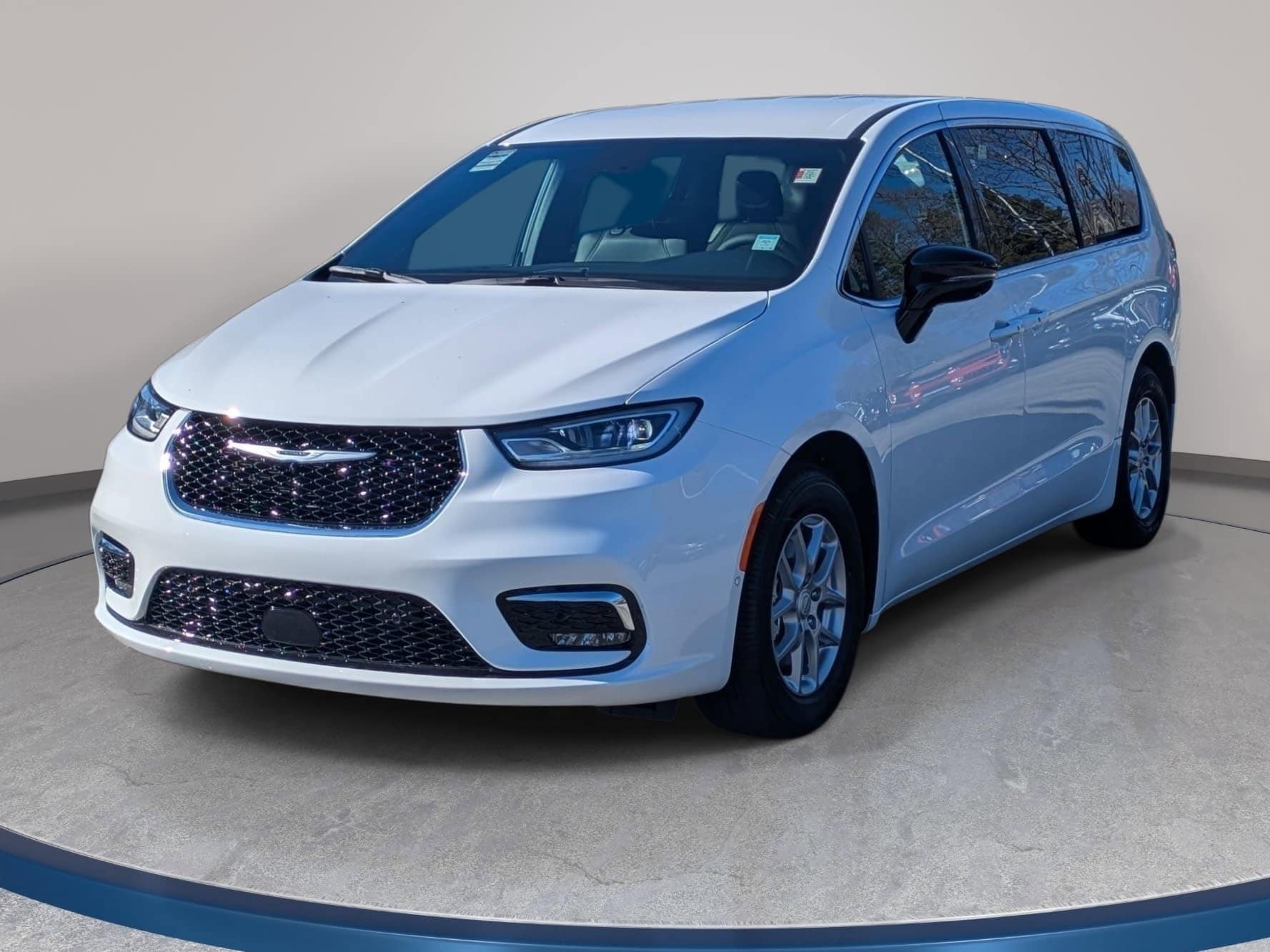 2026 Chrysler Pacifica Select's photo