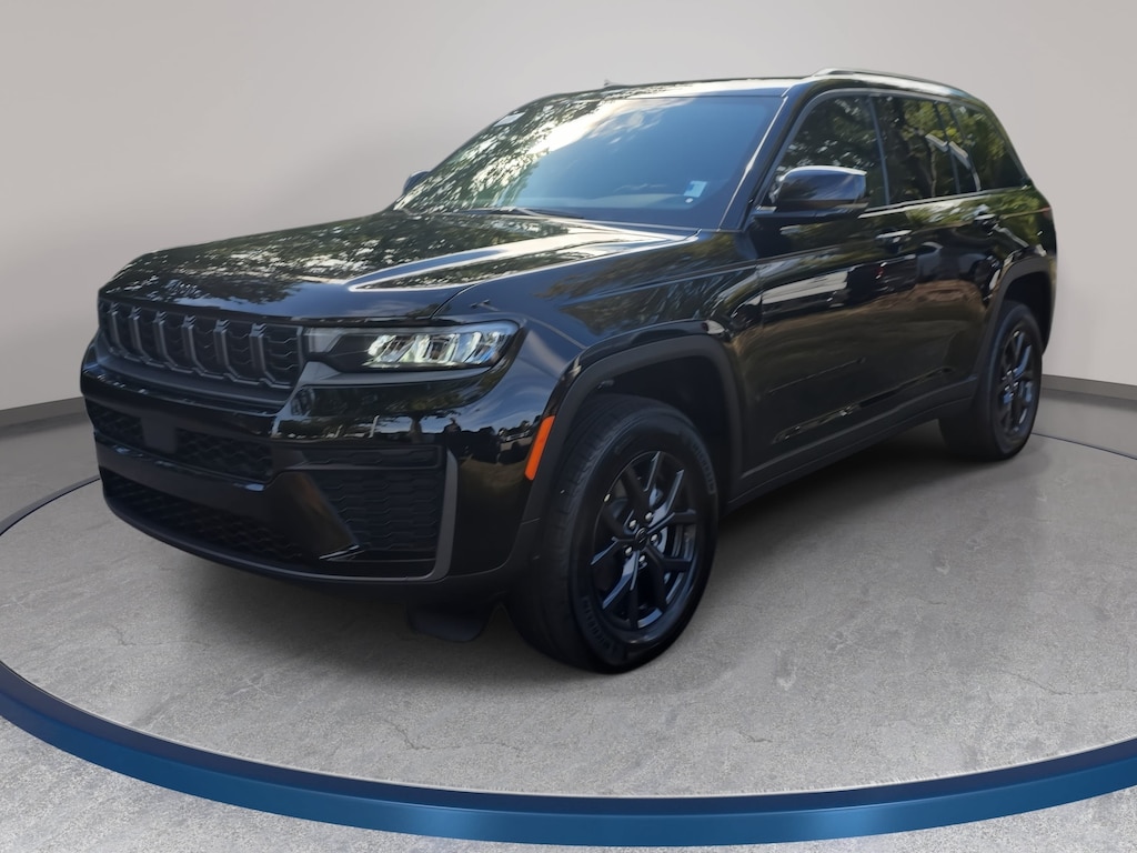 New 2027 Jeep Grand Cherokee 2 Row LAREDO 4X4 Sport Utility