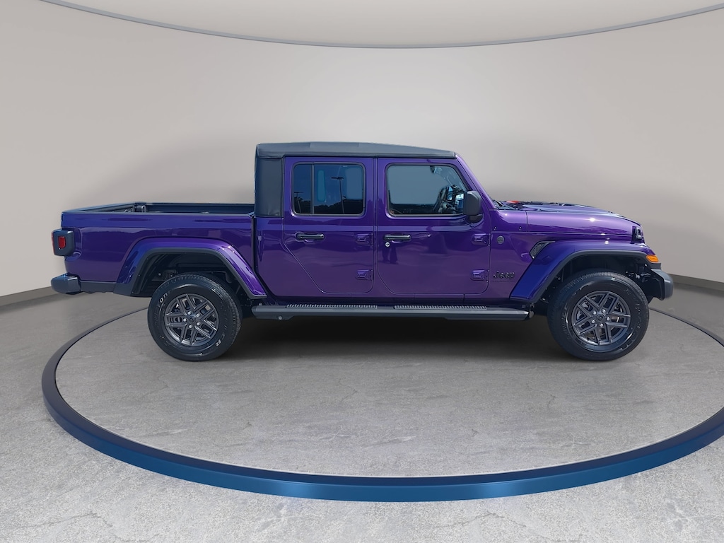 New 2026 Jeep Gladiator SPORT S 4X4 Pickup