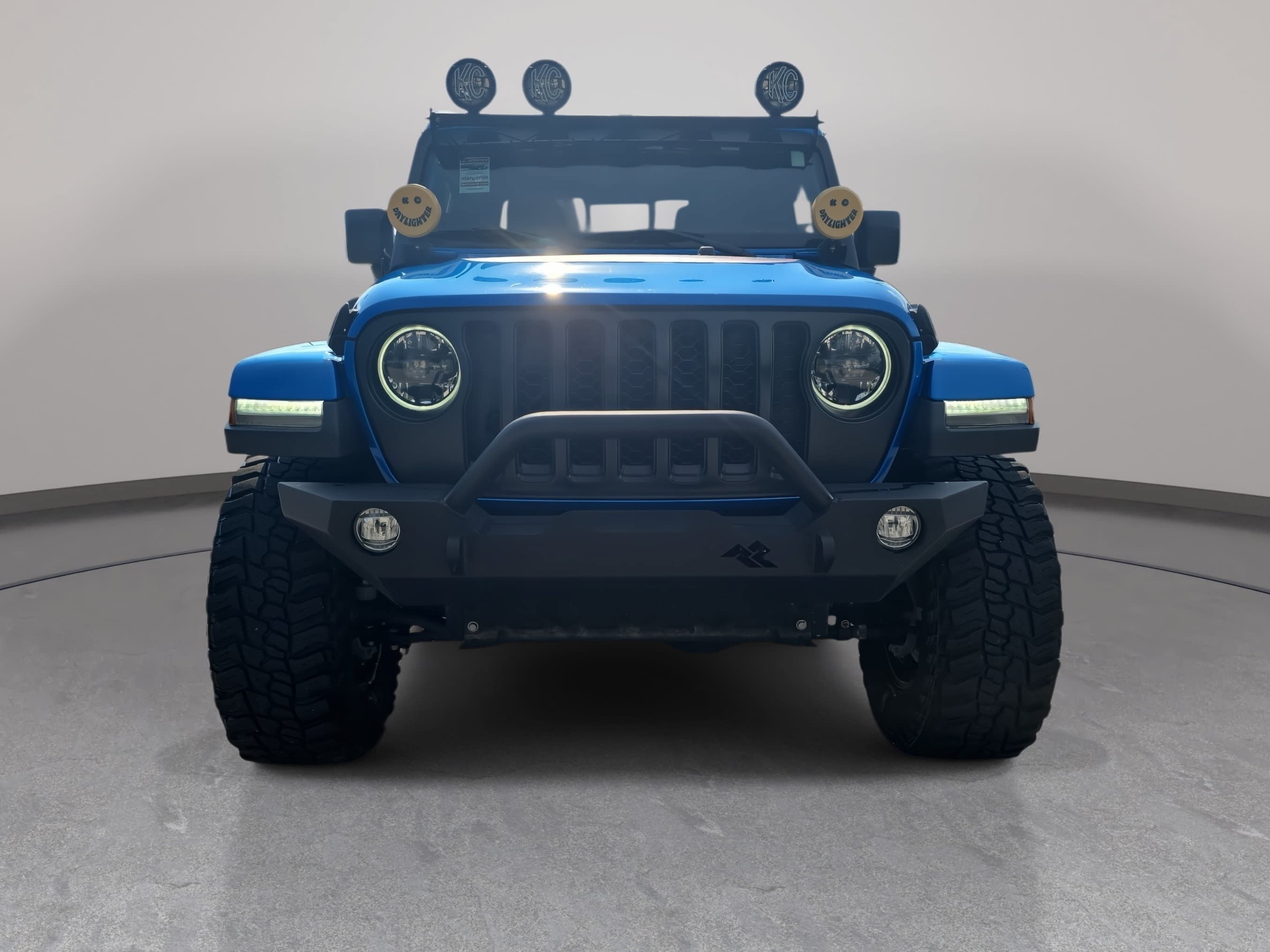 Used 2023 Jeep Gladiator Overland Truck Crew Cab