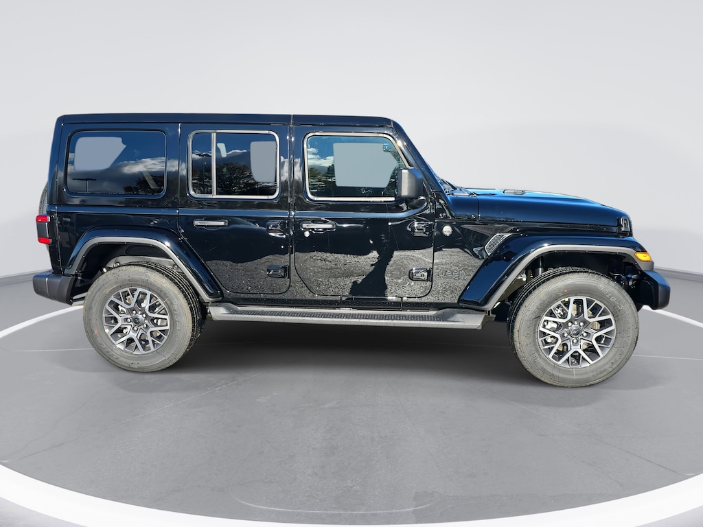New 2026 Jeep Wrangler 4-DOOR SAHARA Sport Utility