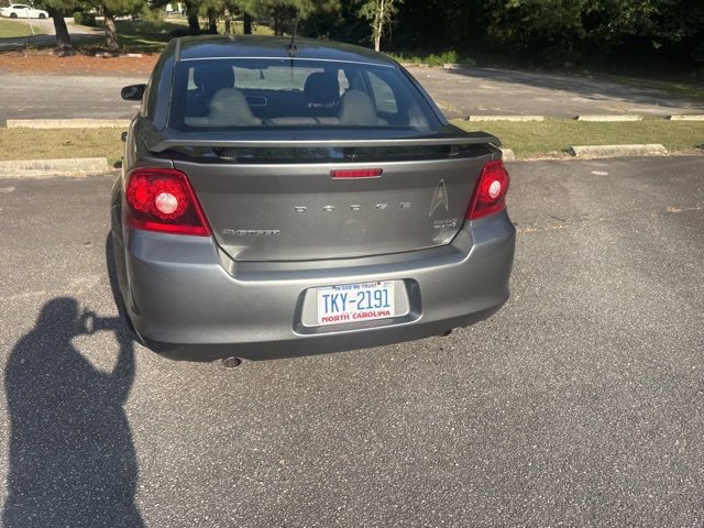 2013 Dodge Avenger SE photo 2