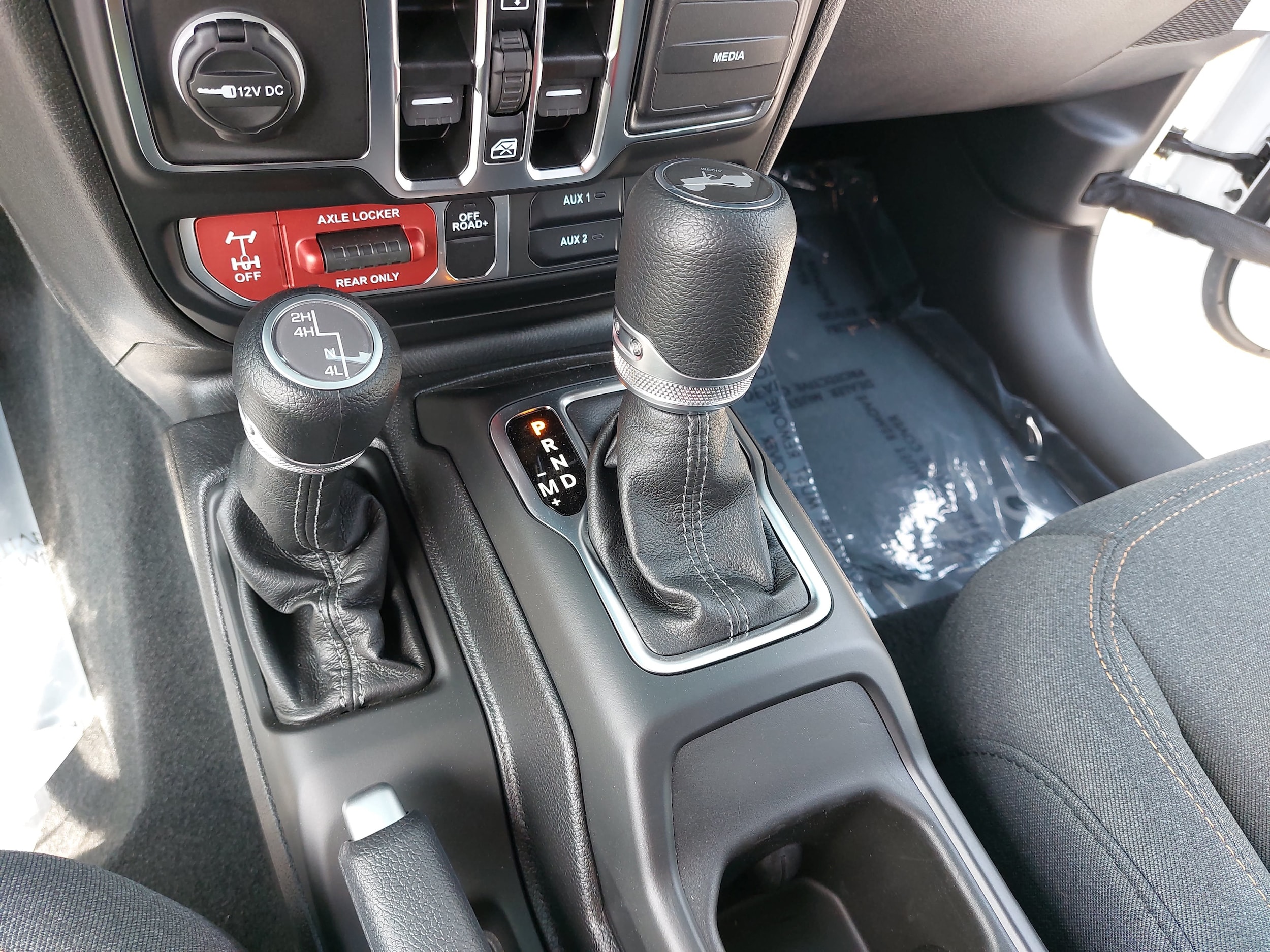 2026 Jeep Wrangler 4-Door Willys - Photo 25