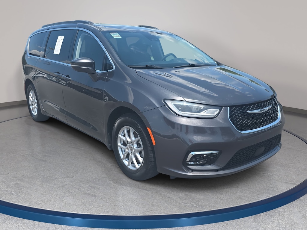 Used 2022 Chrysler Pacifica Touring L Van Passenger Van