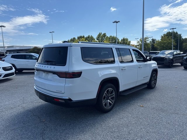 2024 Jeep Wagoneer L Series II photo 3