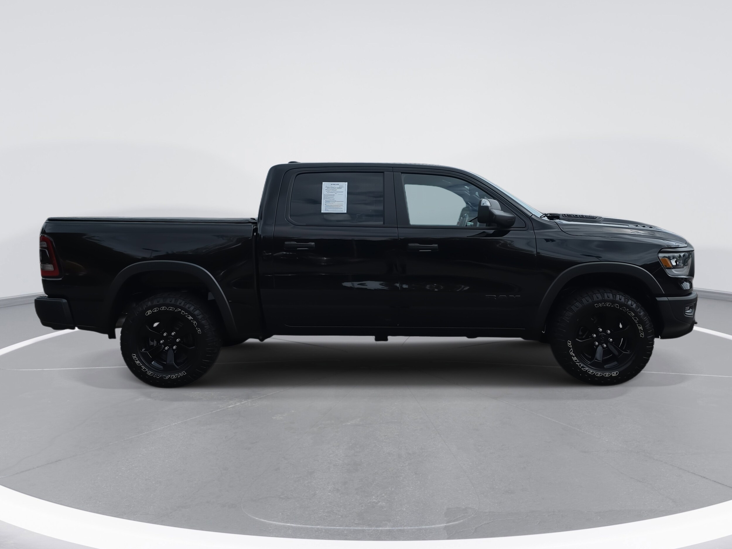 2023 Ram 1500 Rebel photo 4