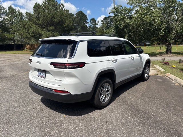 2025 Jeep Grand Cherokee Laredo photo 3