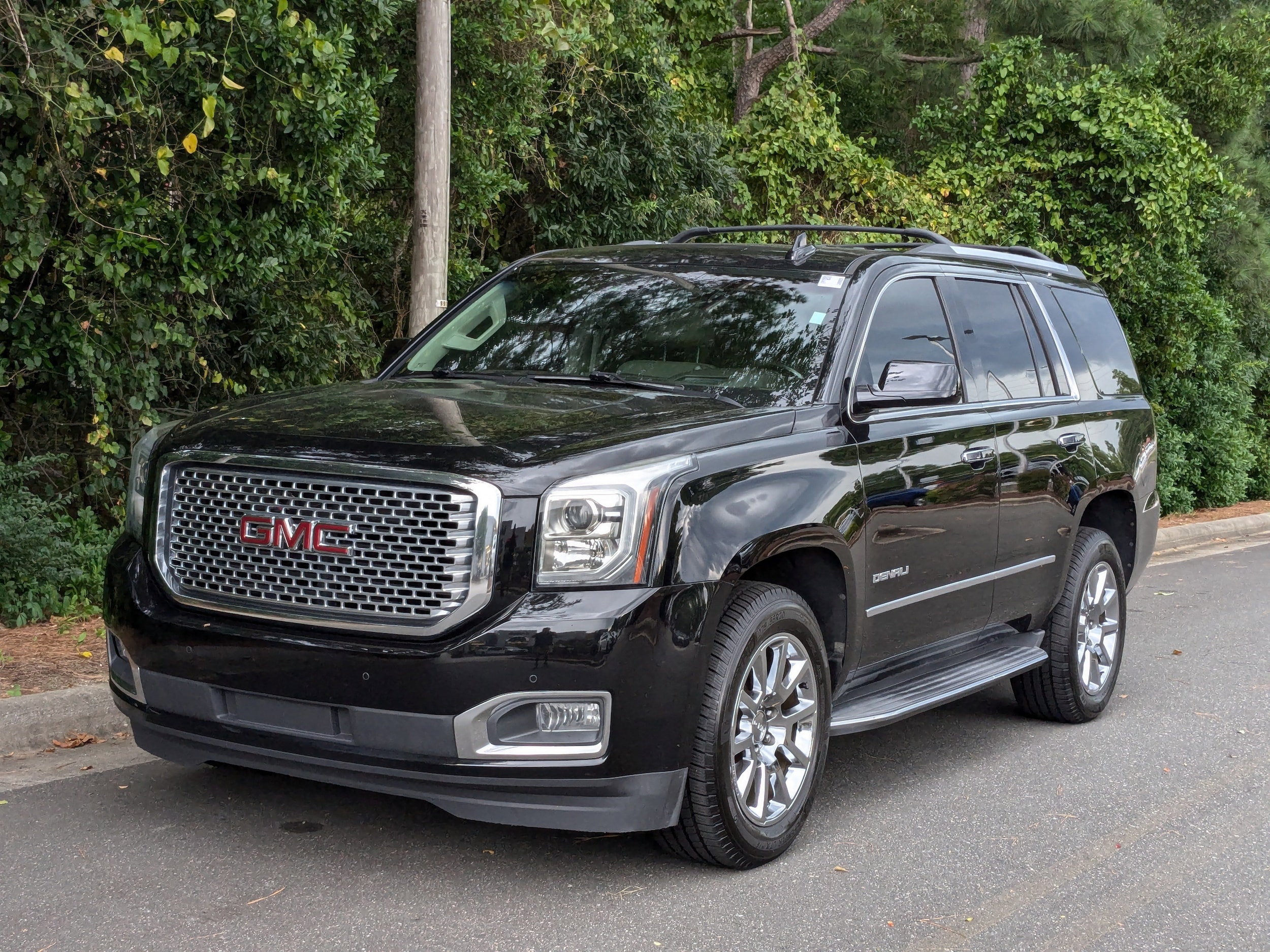 Used 2017 GMC Yukon Denali with VIN 1GKS2CKJ7HR225814 for sale in Apex, NC