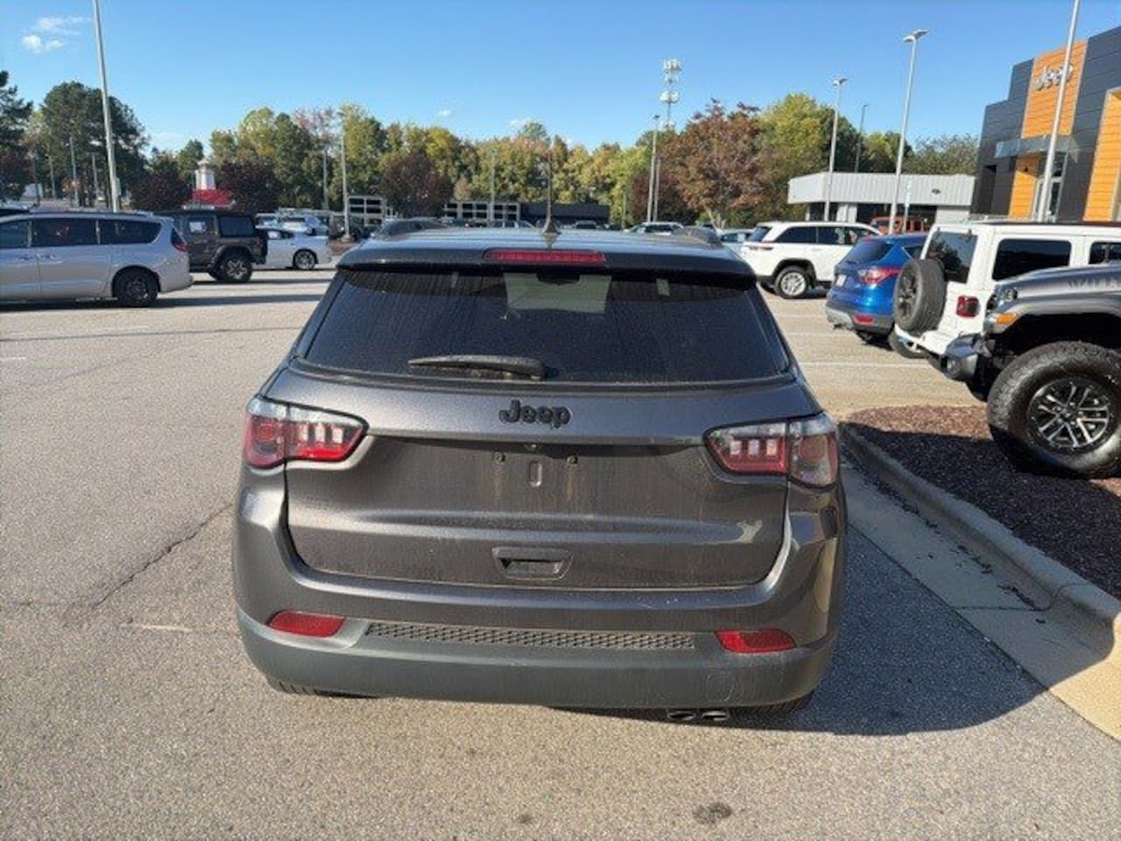 Used 2022 Jeep Compass Altitude Altitude FWD