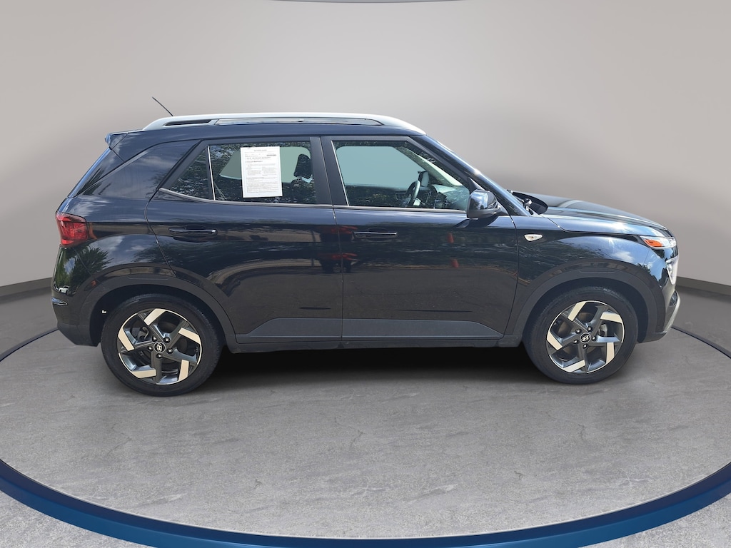 Used 2023 Hyundai Venue SEL SEL IVT
