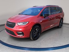 2026 Chrysler Pacifica LIMITED AWD Passenger Van