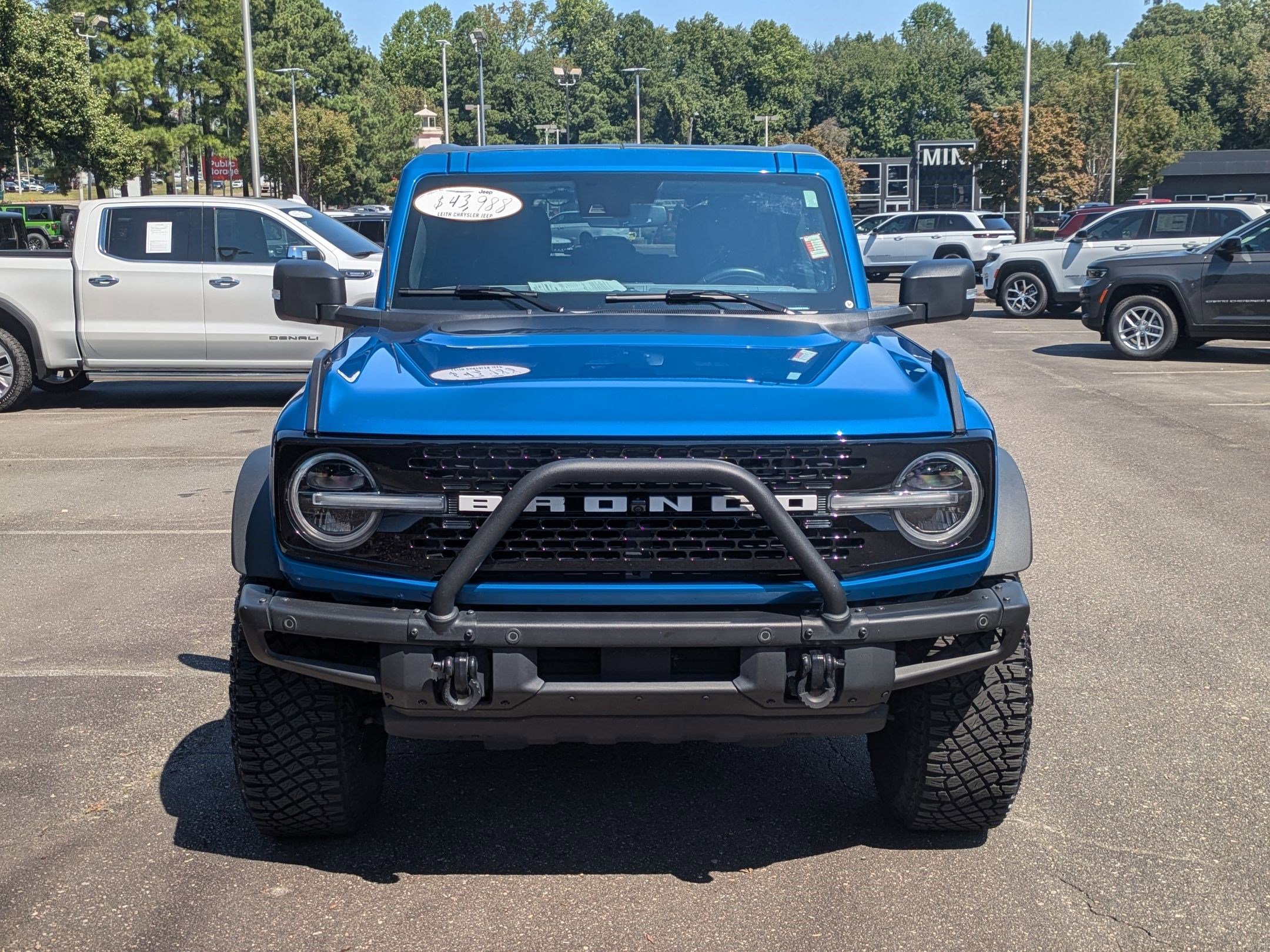 2022 Ford Bronco Wildtrak photo 2