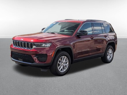 2025 Jeep Grand Cherokee LAREDO X 4X4 Sport Utility