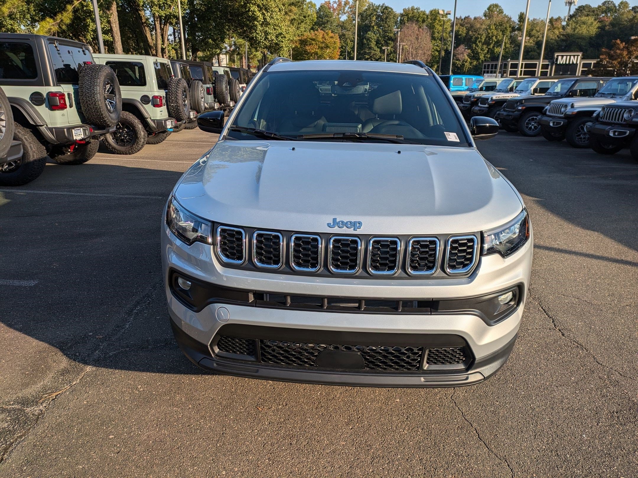2025 Jeep Compass Latitude photo 2