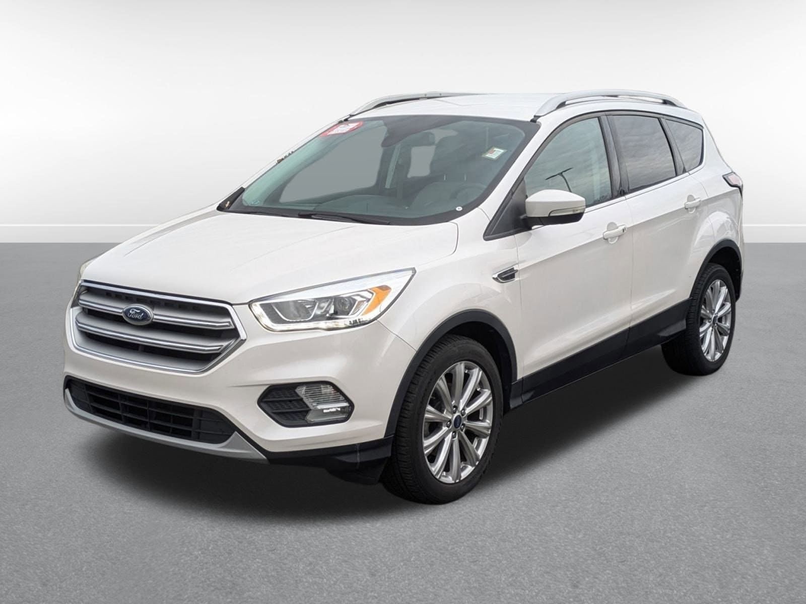 2017 Ford Escape Titanium's photo