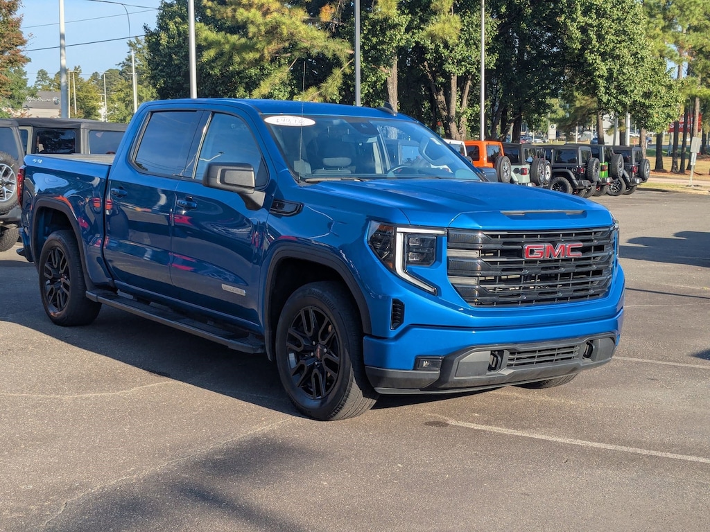 Used 2023 GMC Sierra 1500 Elevation 4WD Crew Cab 147 Elevation w/3SB