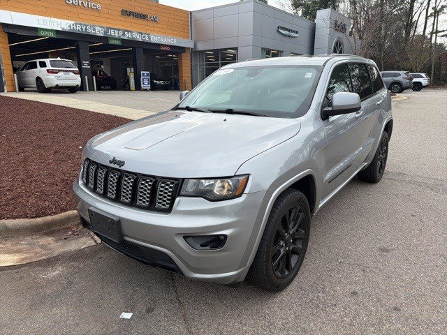 2018 Jeep Grand Cherokee Altitude's photo