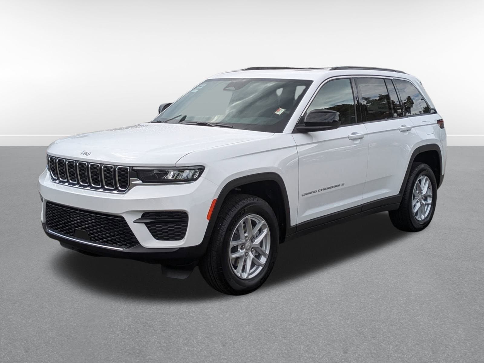 2025 Jeep Grand Cherokee Laredo's photo