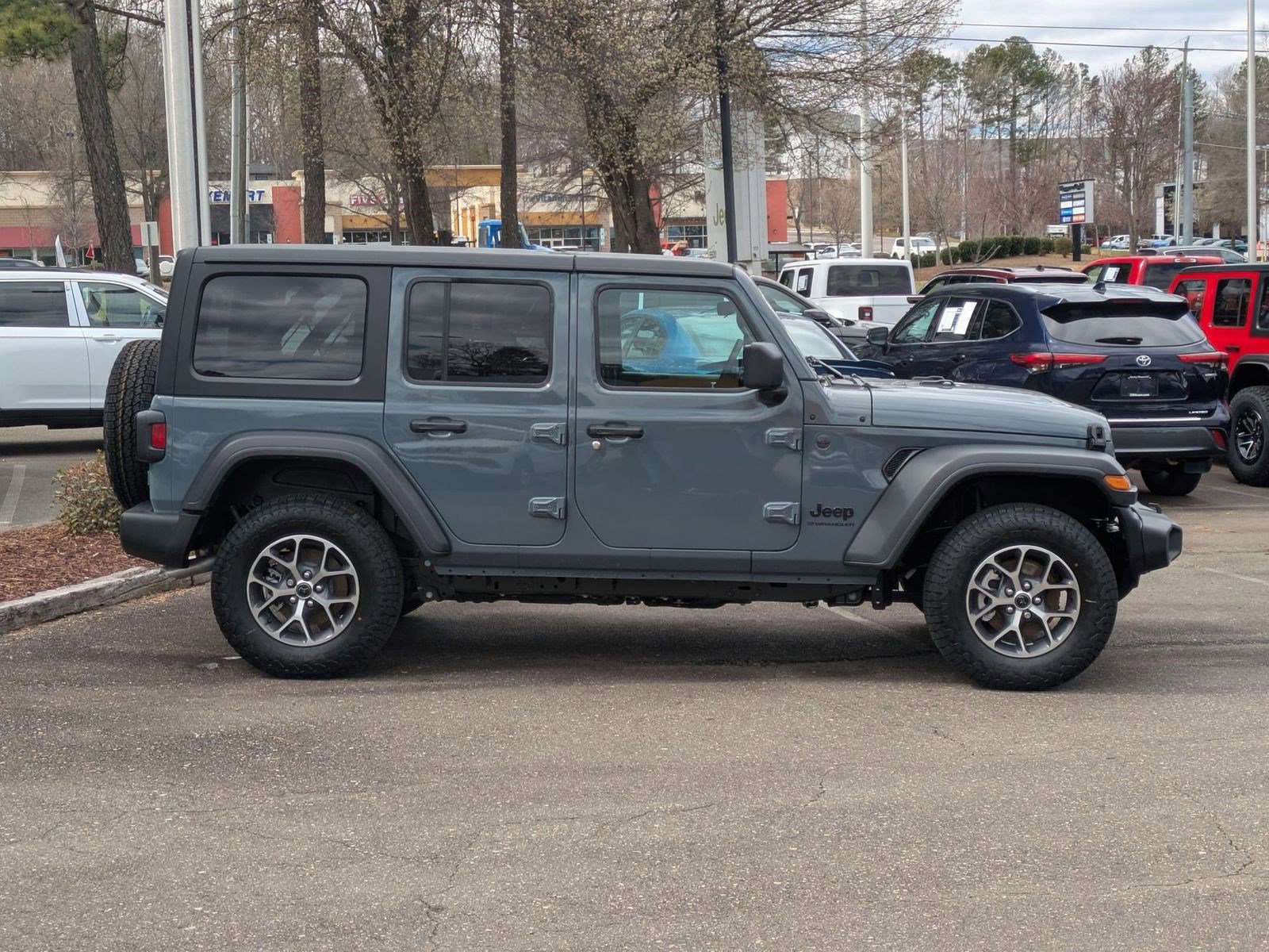 2025 Jeep Wrangler Sport S photo 4
