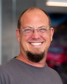 Staff member Joe Hues from ID_8eac20f657e5