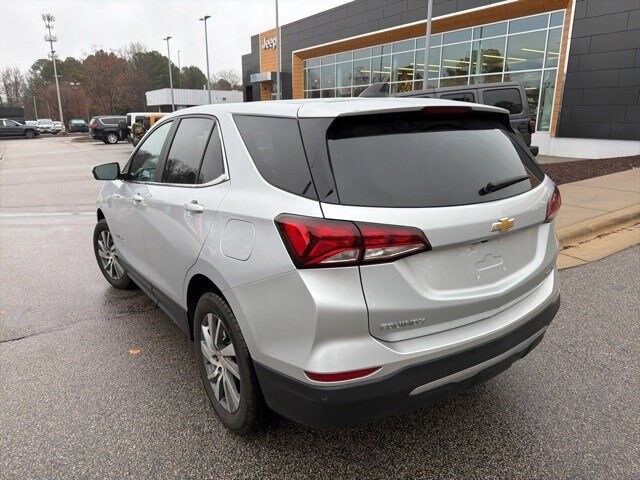 2022 Chevrolet Equinox photo 3