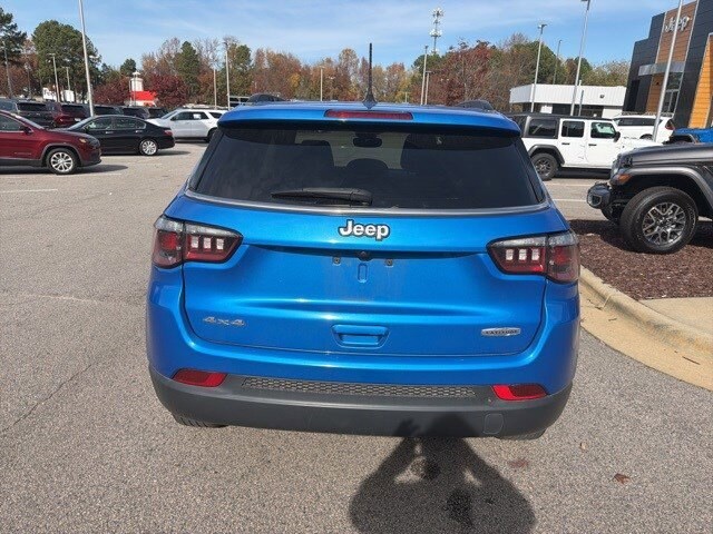 2022 Jeep Compass Latitude photo 4