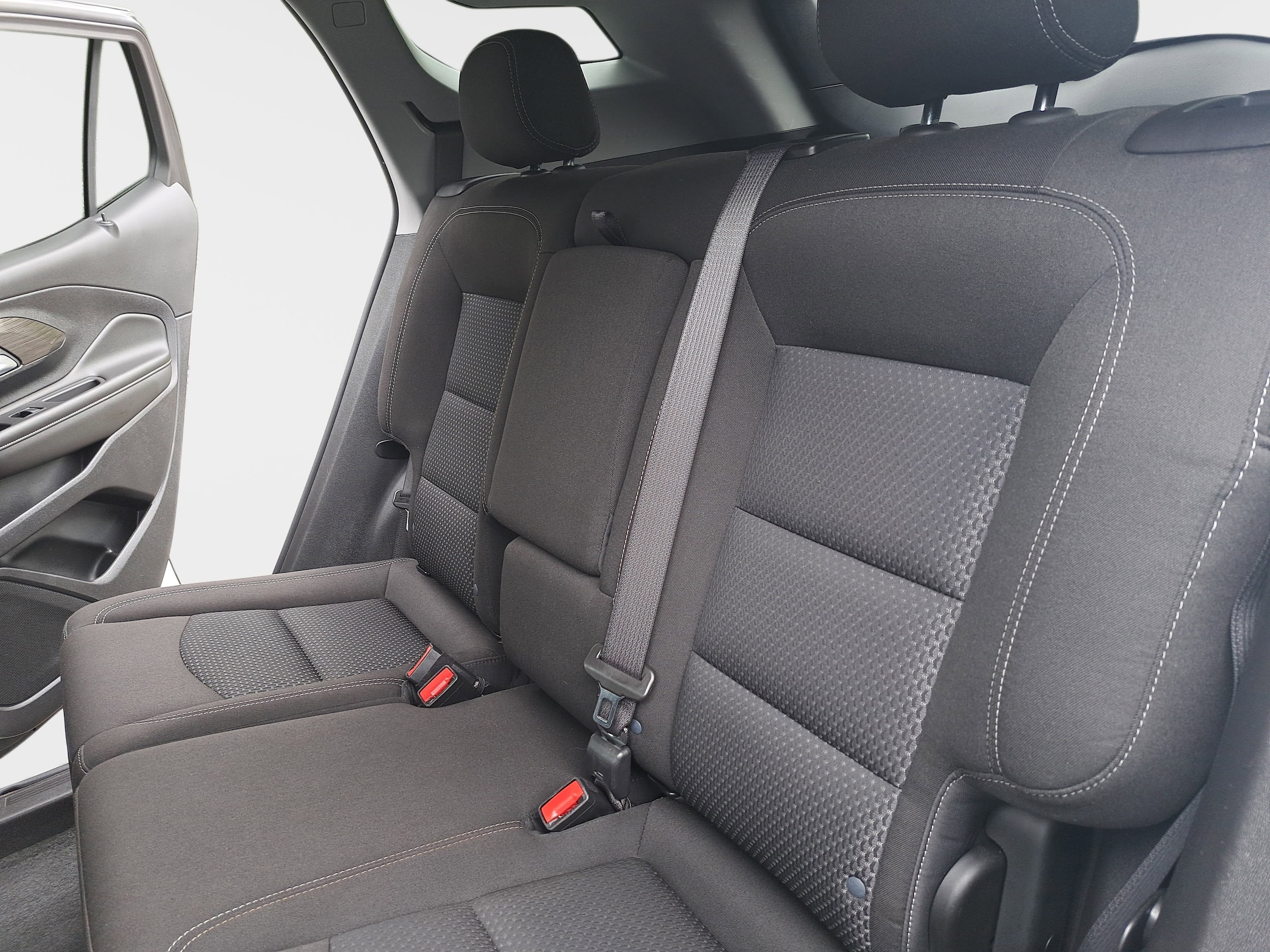 2024 GMC Terrain SLE - Photo 13