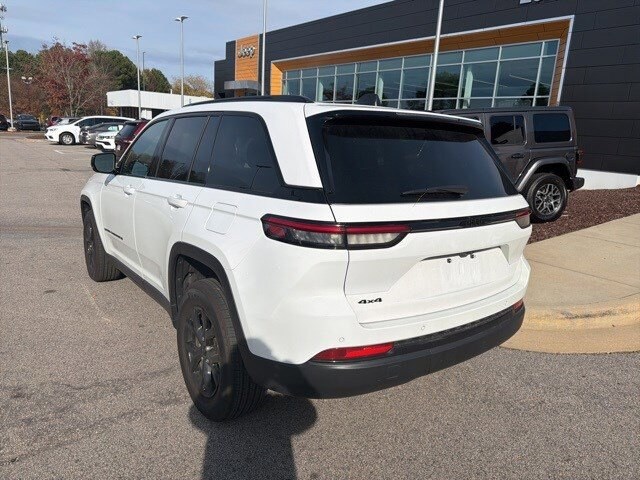 2025 Jeep Grand Cherokee Altitude X photo 3