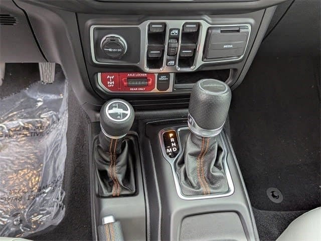 2023 Jeep Gladiator Mojave - Photo 22