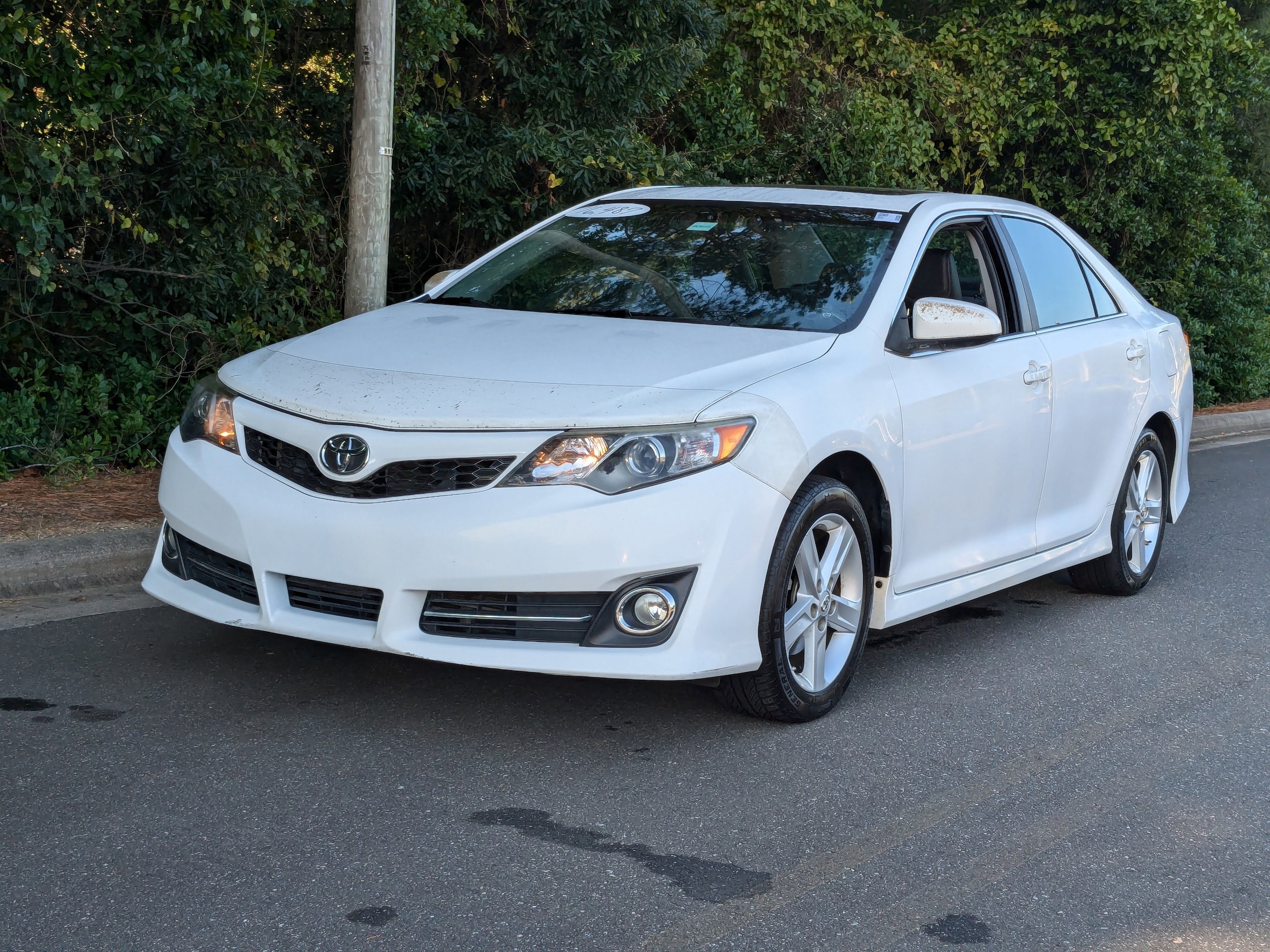 Used 2014 Toyota Camry SE with VIN 4T1BF1FK1EU744739 for sale in Apex, NC