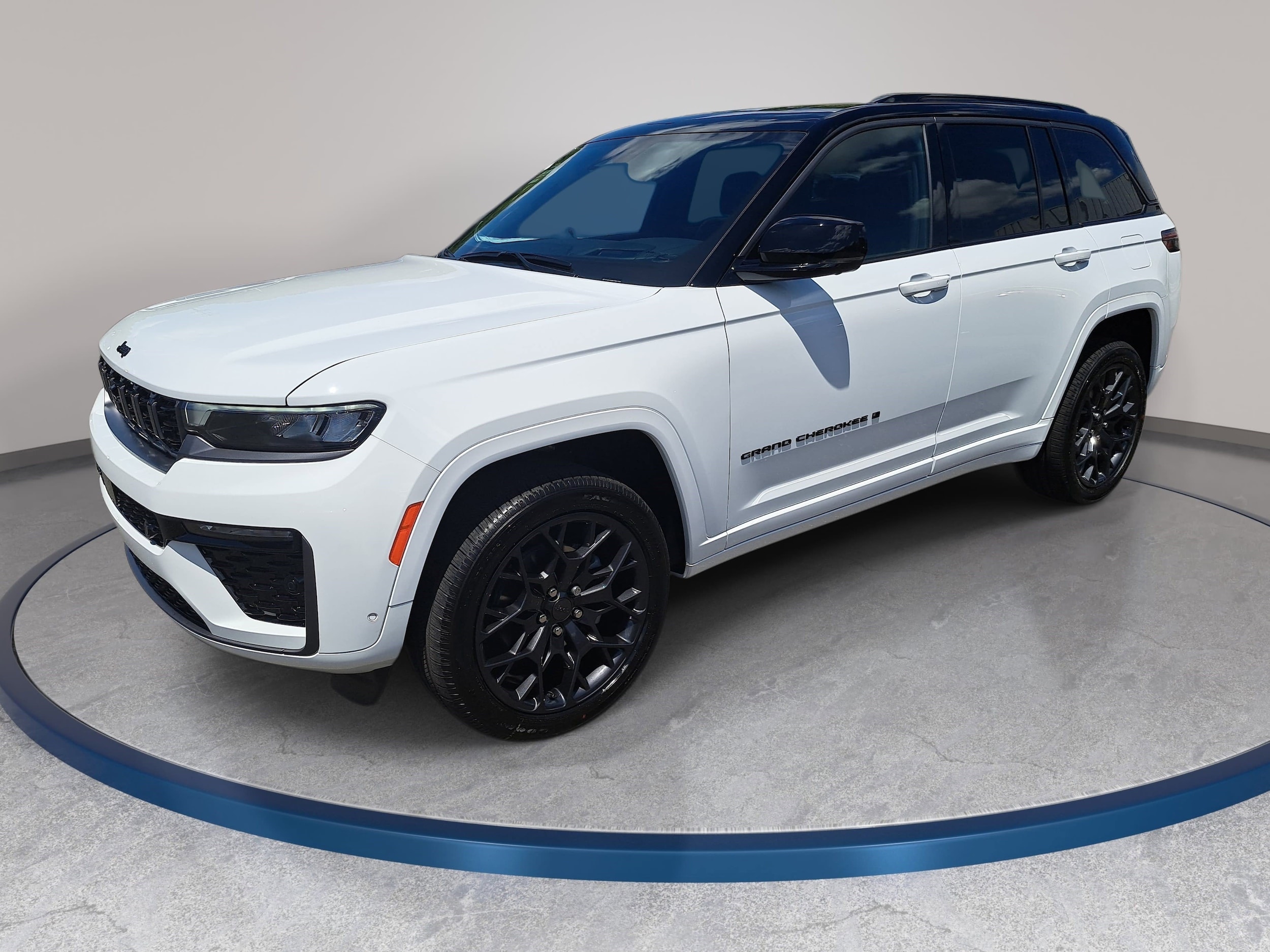 2026 Jeep Grand Cherokee Summit 4x4's photo
