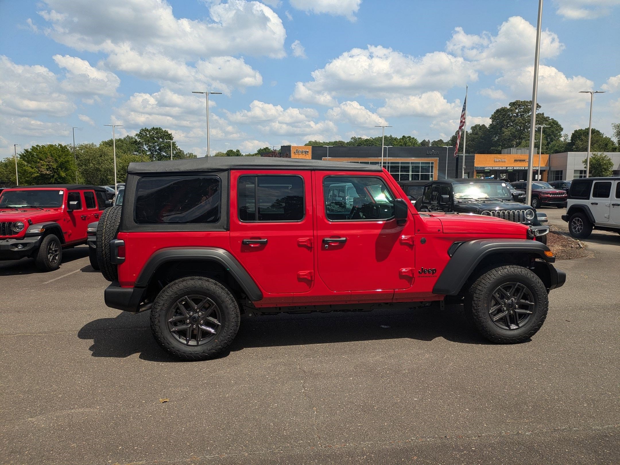 2025 Jeep Wrangler Sport S photo 4