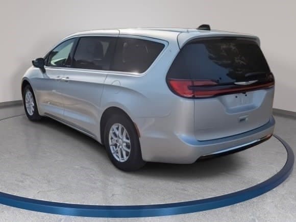 2026 Chrysler Pacifica Select - Photo 7