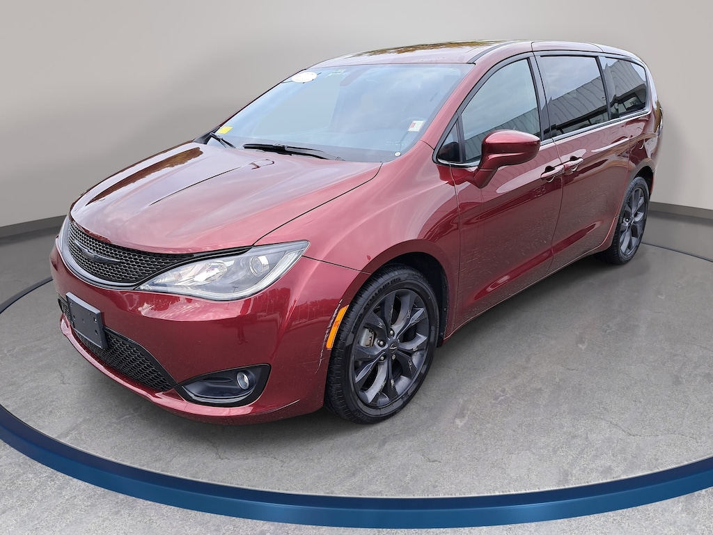 Used 2020 Chrysler Pacifica Touring Touring FWD